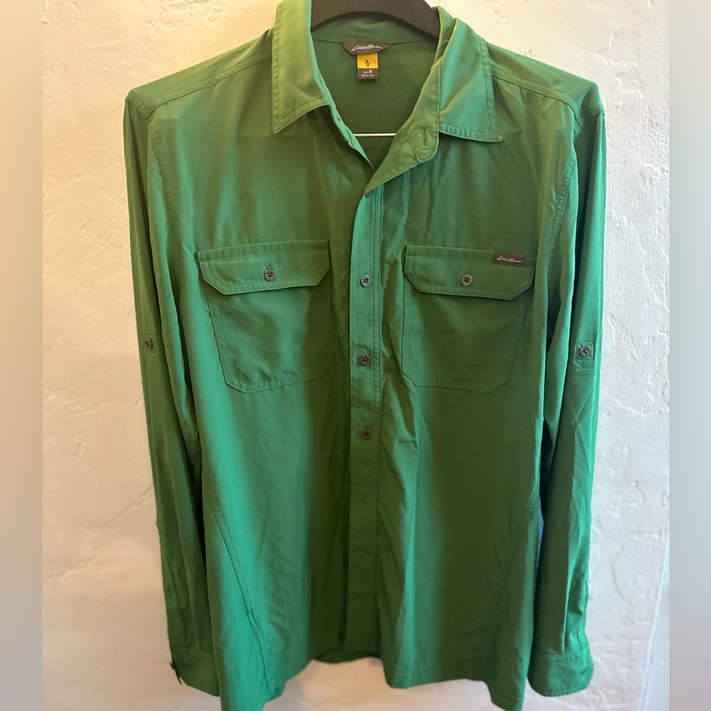 Eddie Bauer men’s active shirt size medium